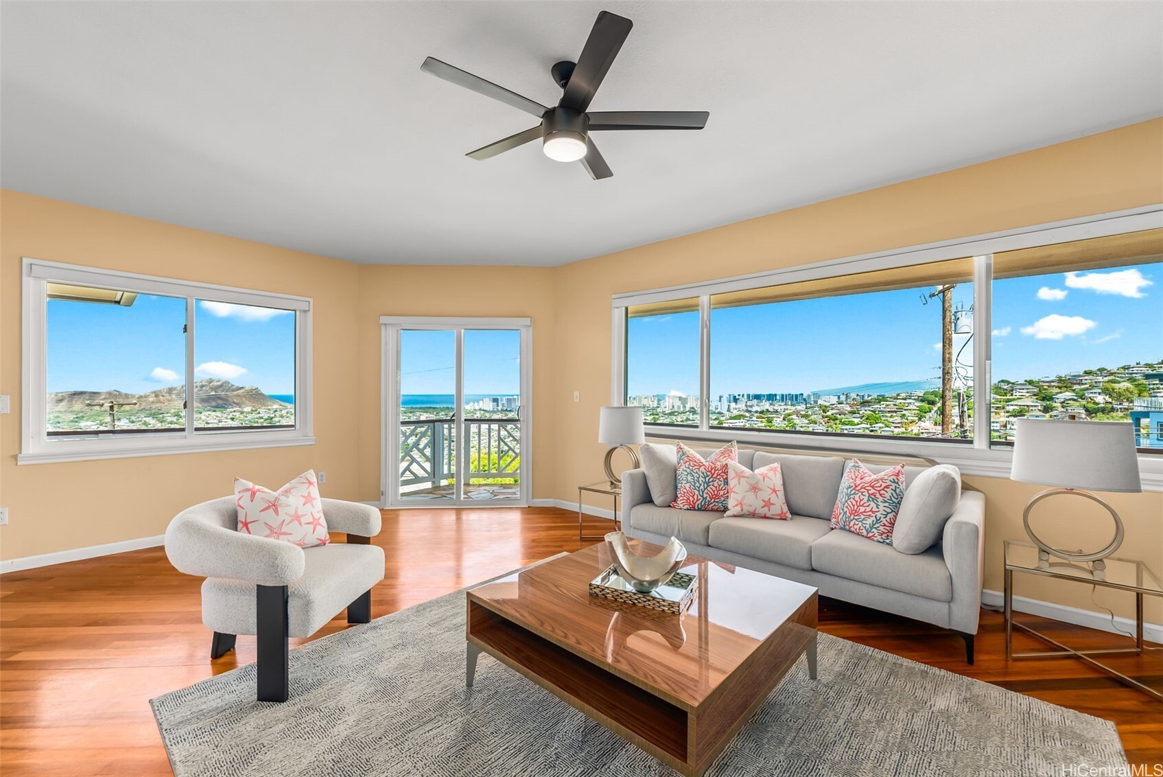 1703 Paula Drive  Honolulu HI 96816 photo