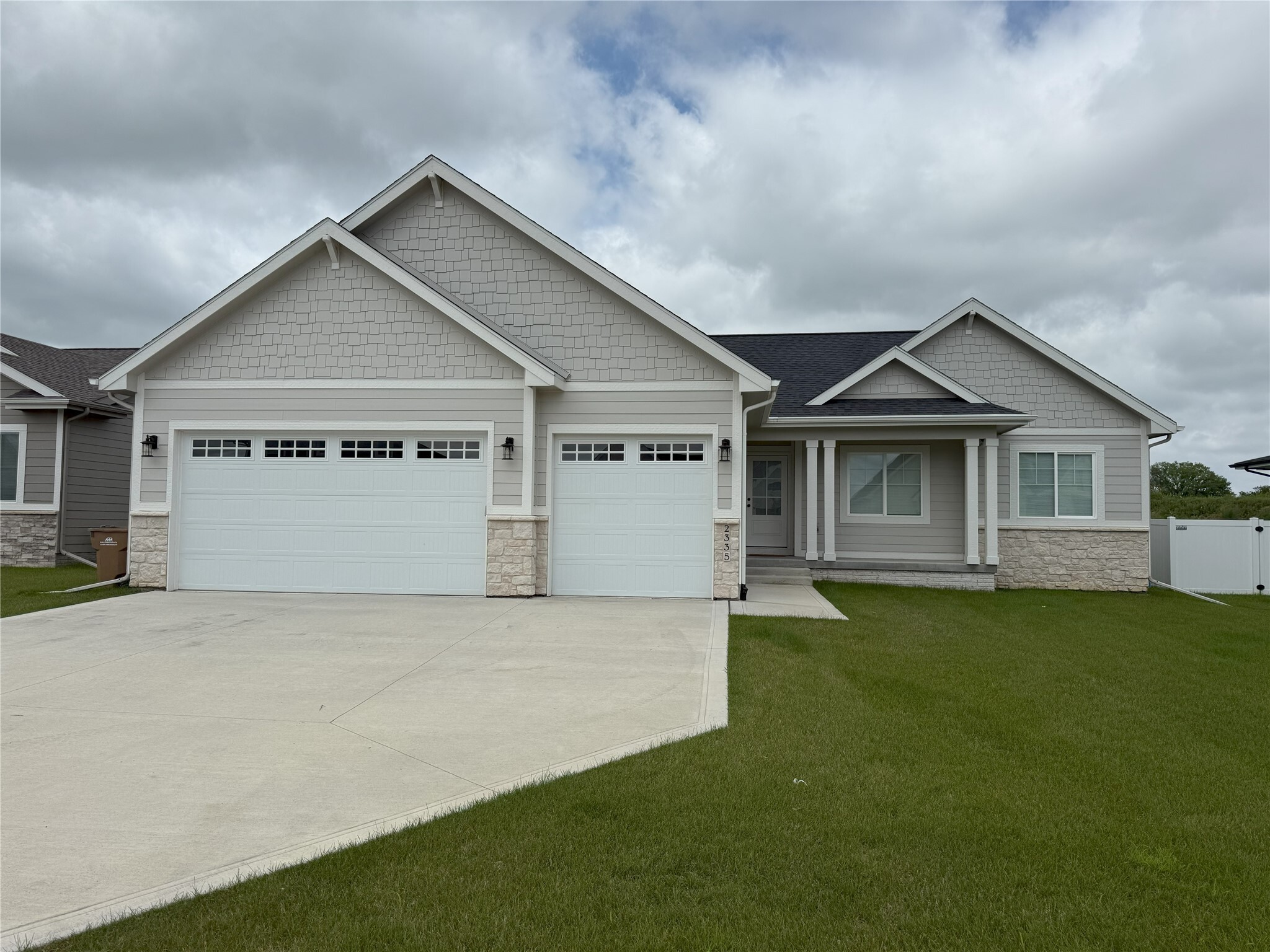 2335 SE 5th Street  West Des Moines IA 50265 photo