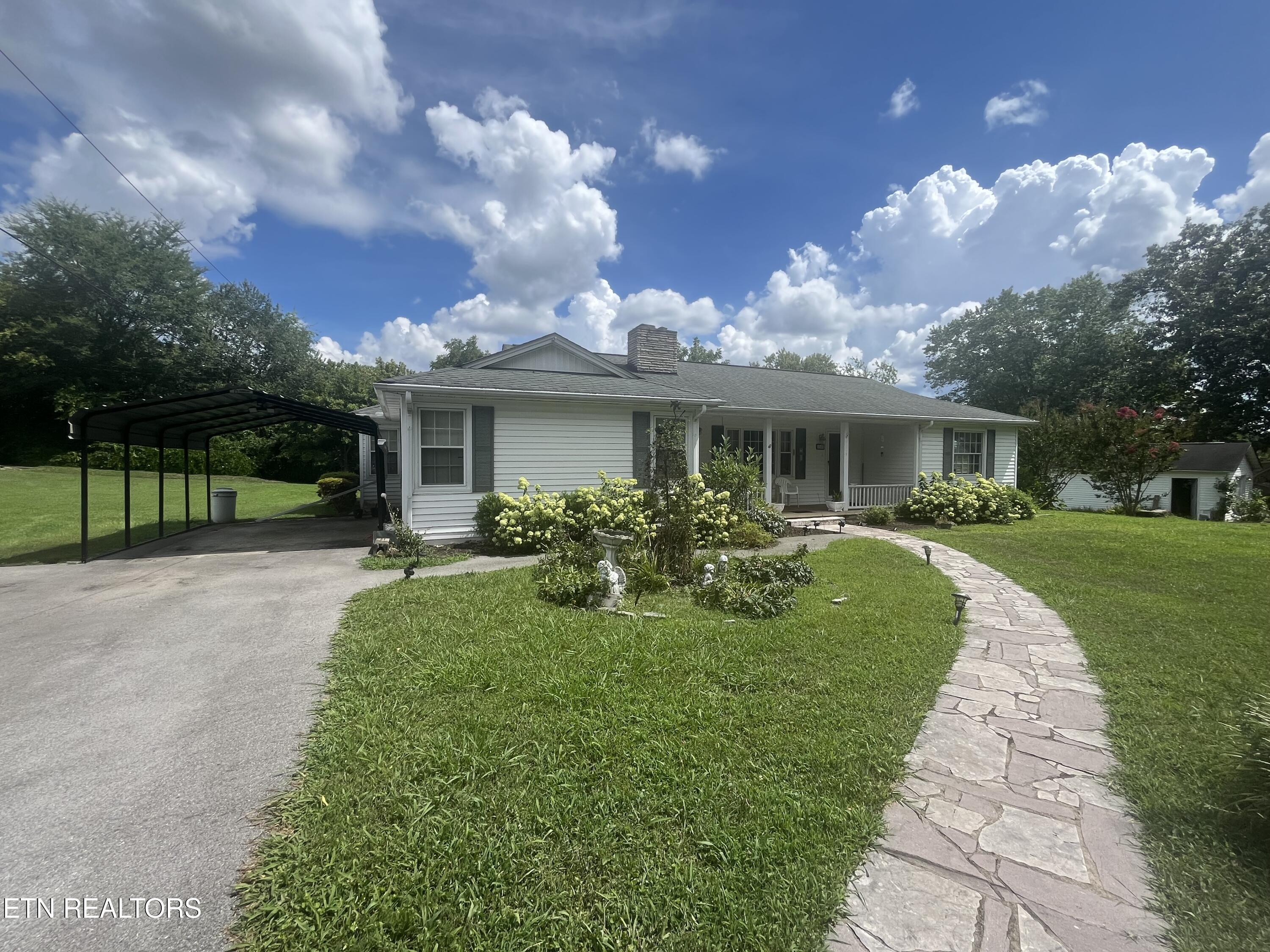 Property Photo: 246 Harding Rd TN 37748