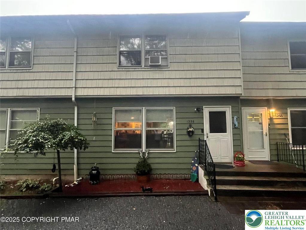 Property Photo: 1256 Chateau Drive PA 18302