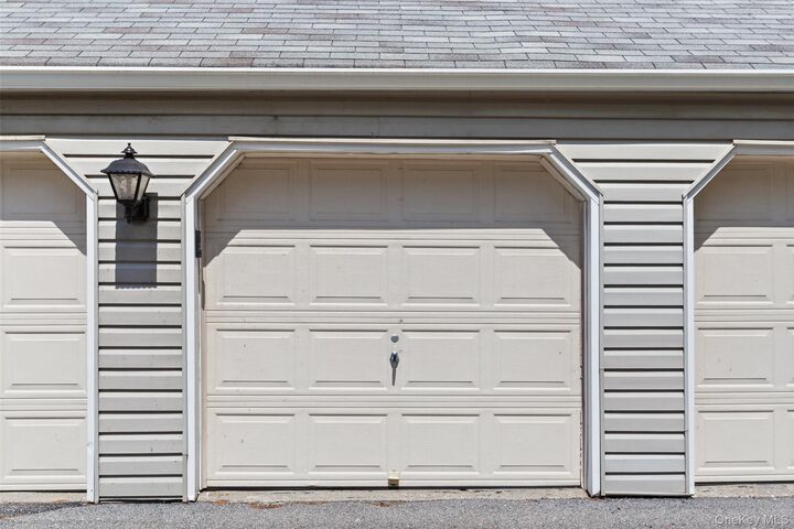 Property Photo:  103 Holly Stream Court  NY 10509 