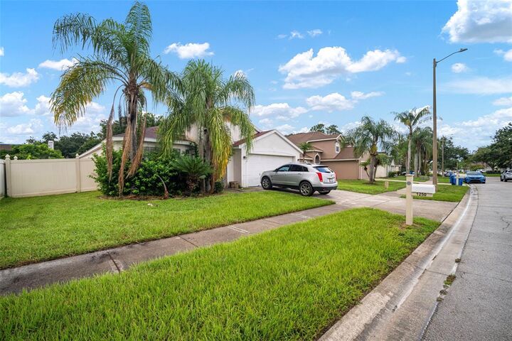 Property Photo:  1250 Timber Trace Drive  FL 33543 