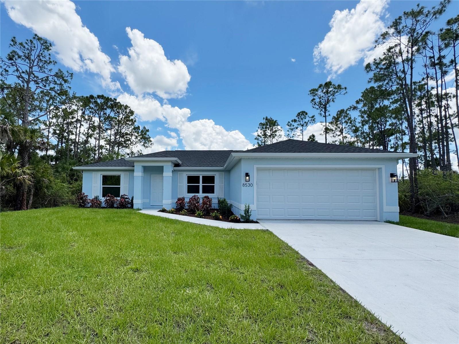 Property Photo:  8530 Sawyer Circle  FL 34288 