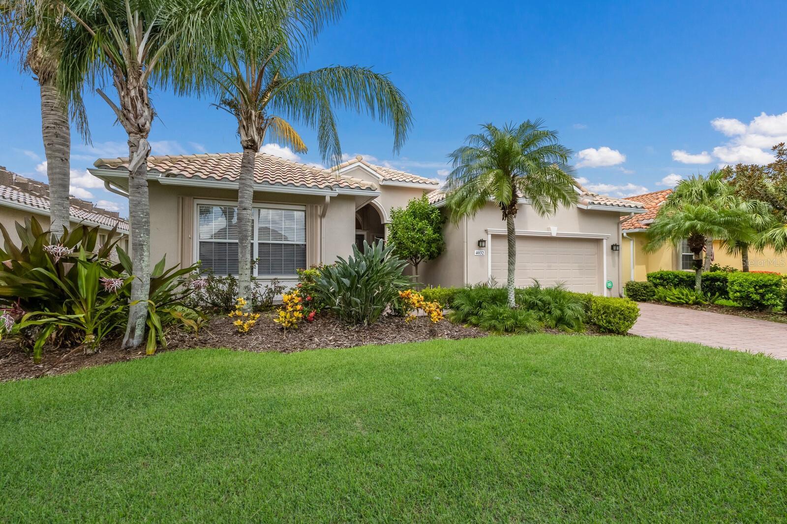 Property Photo:  4032 65th Place E  FL 34243 