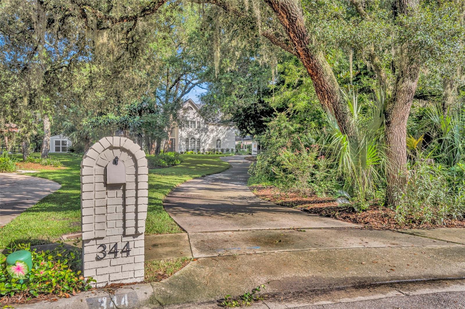 Property Photo:  344 Swansea Court  FL 32765 