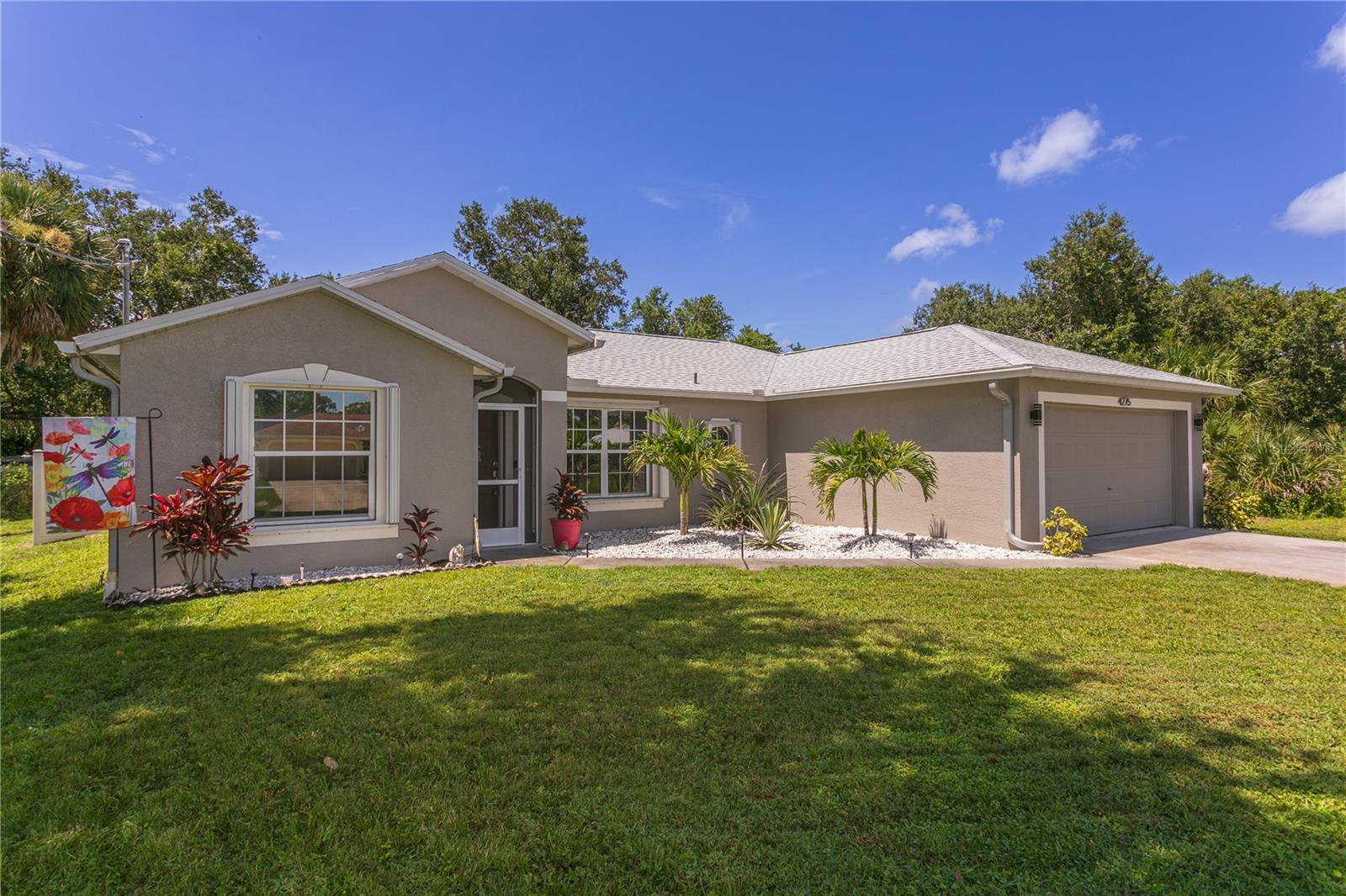 Property Photo: 4275 Manila Avenue FL 34288