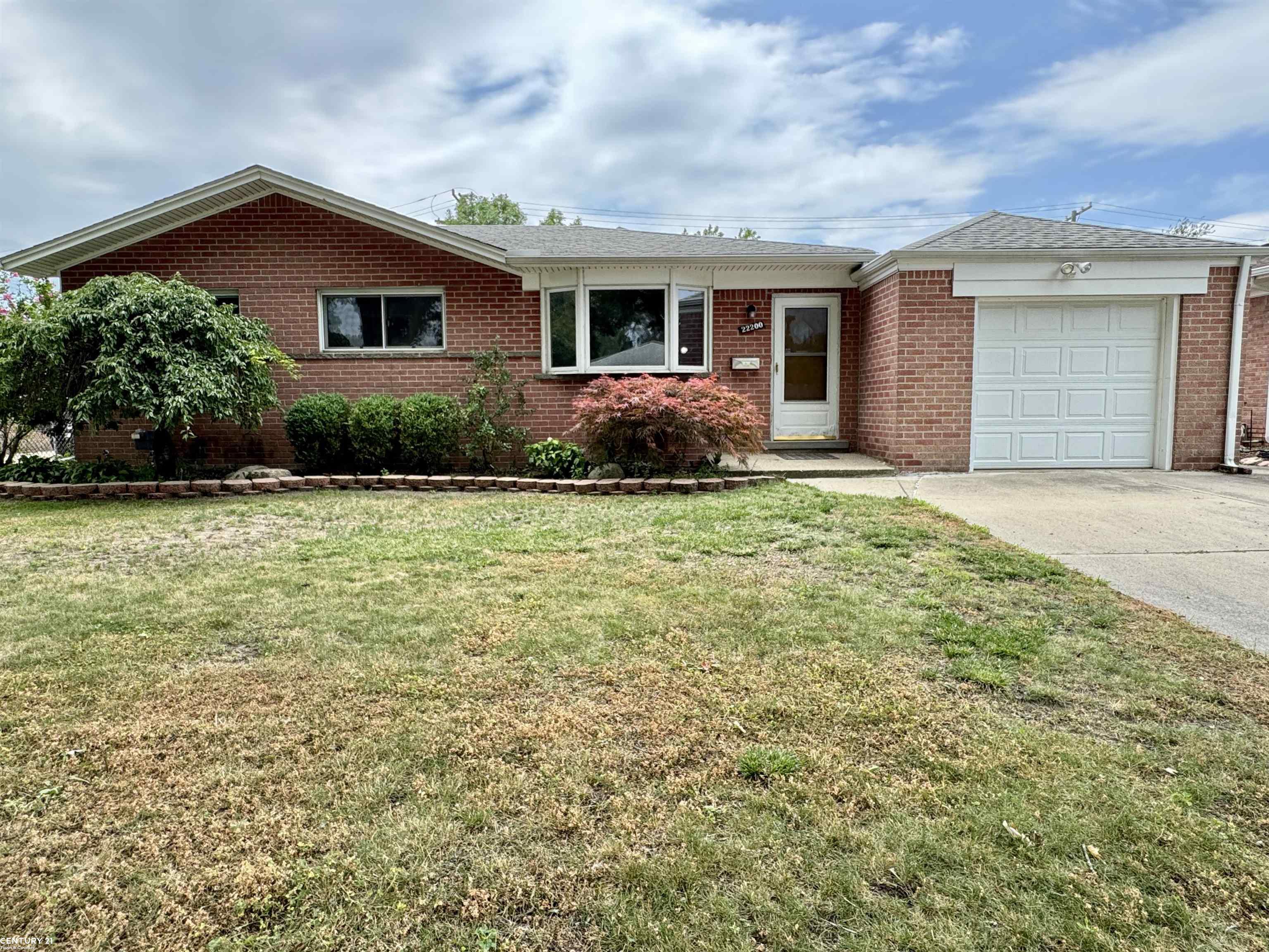 22200 Stephens Street  Saint Clair Shores MI 48080 photo
