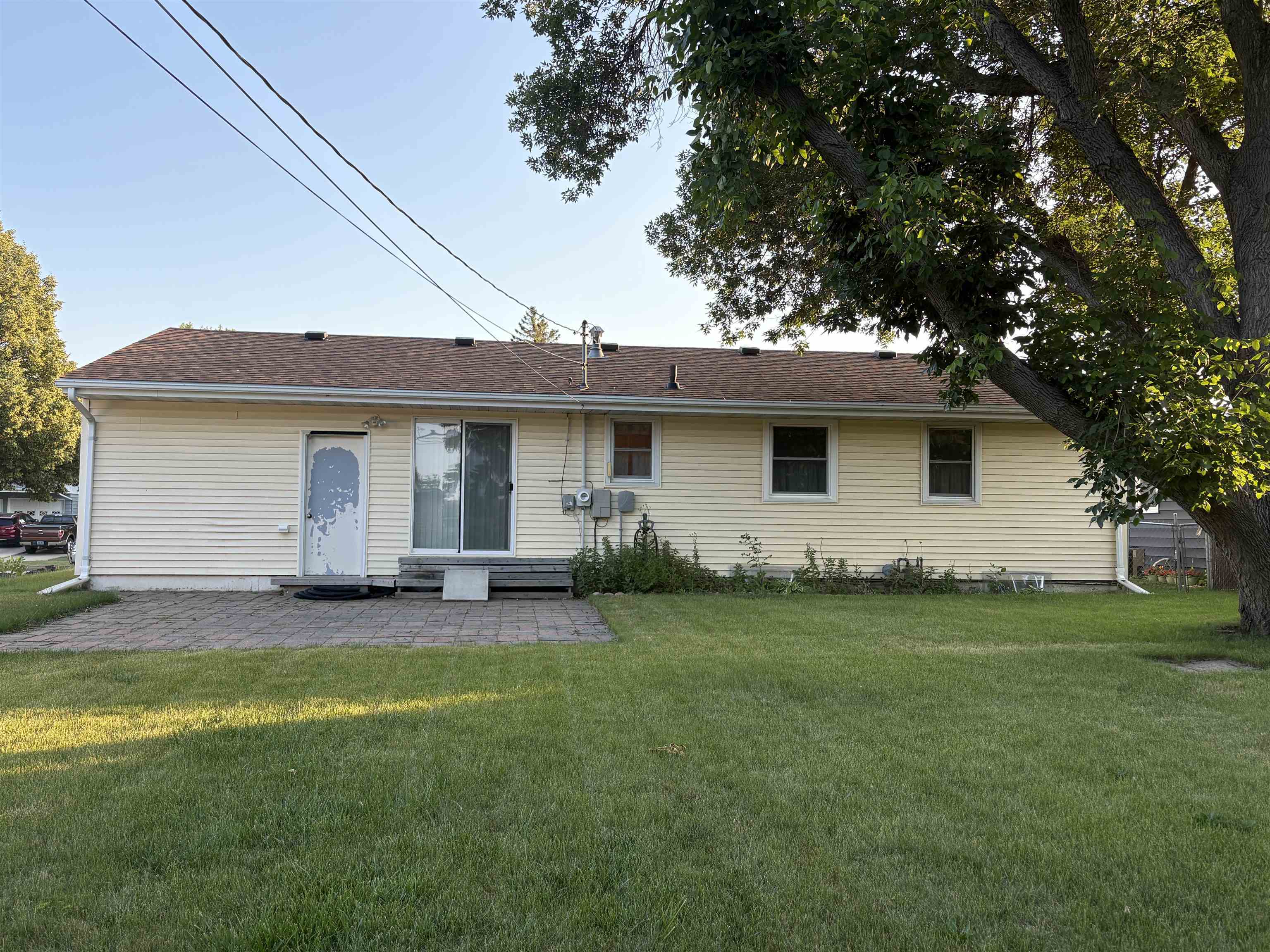 Property Photo:  1316 Sunset Boulevard  ND 58703-0000 