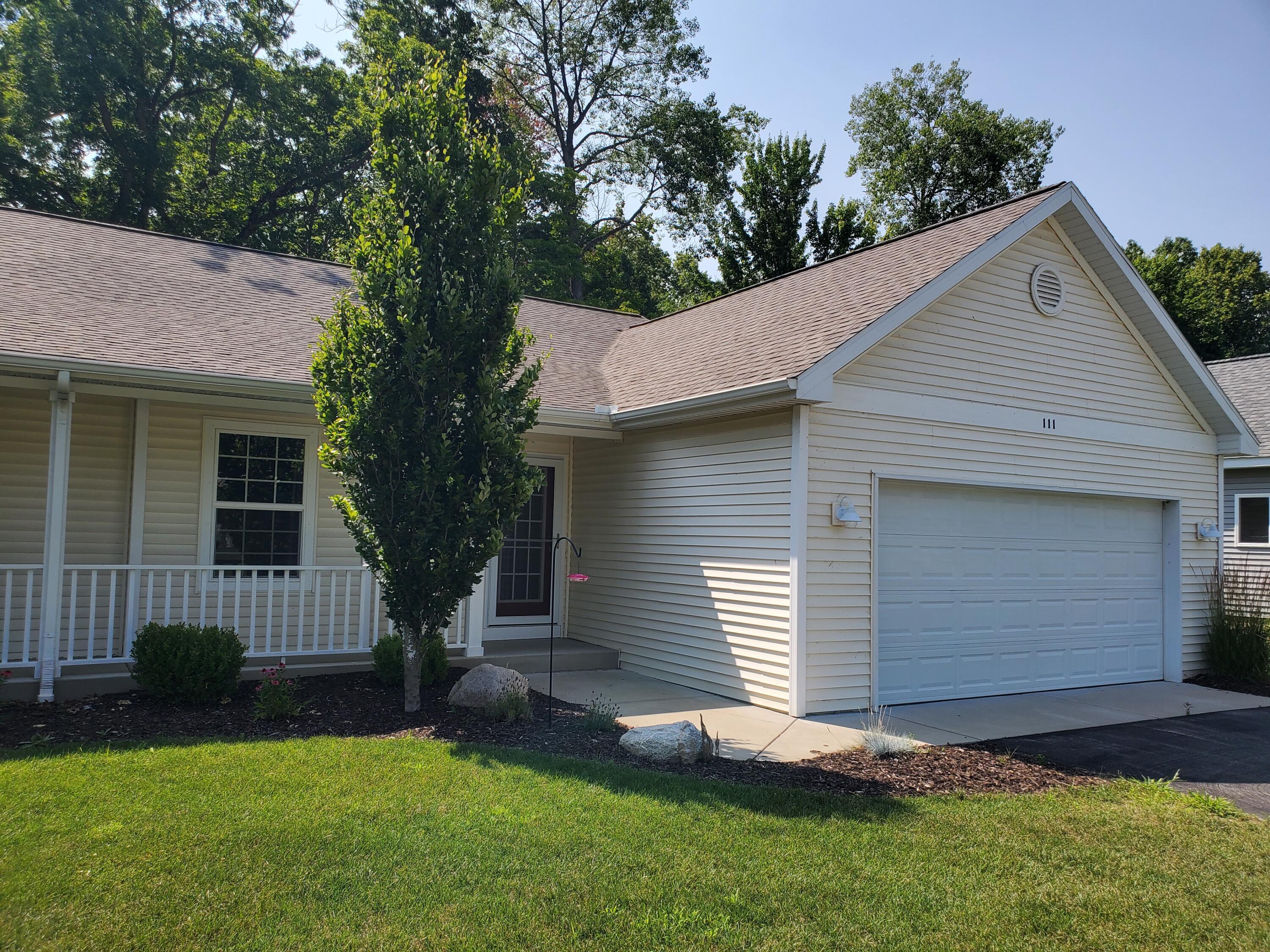 111 Depot Hill Court  Allegan MI 49010 photo