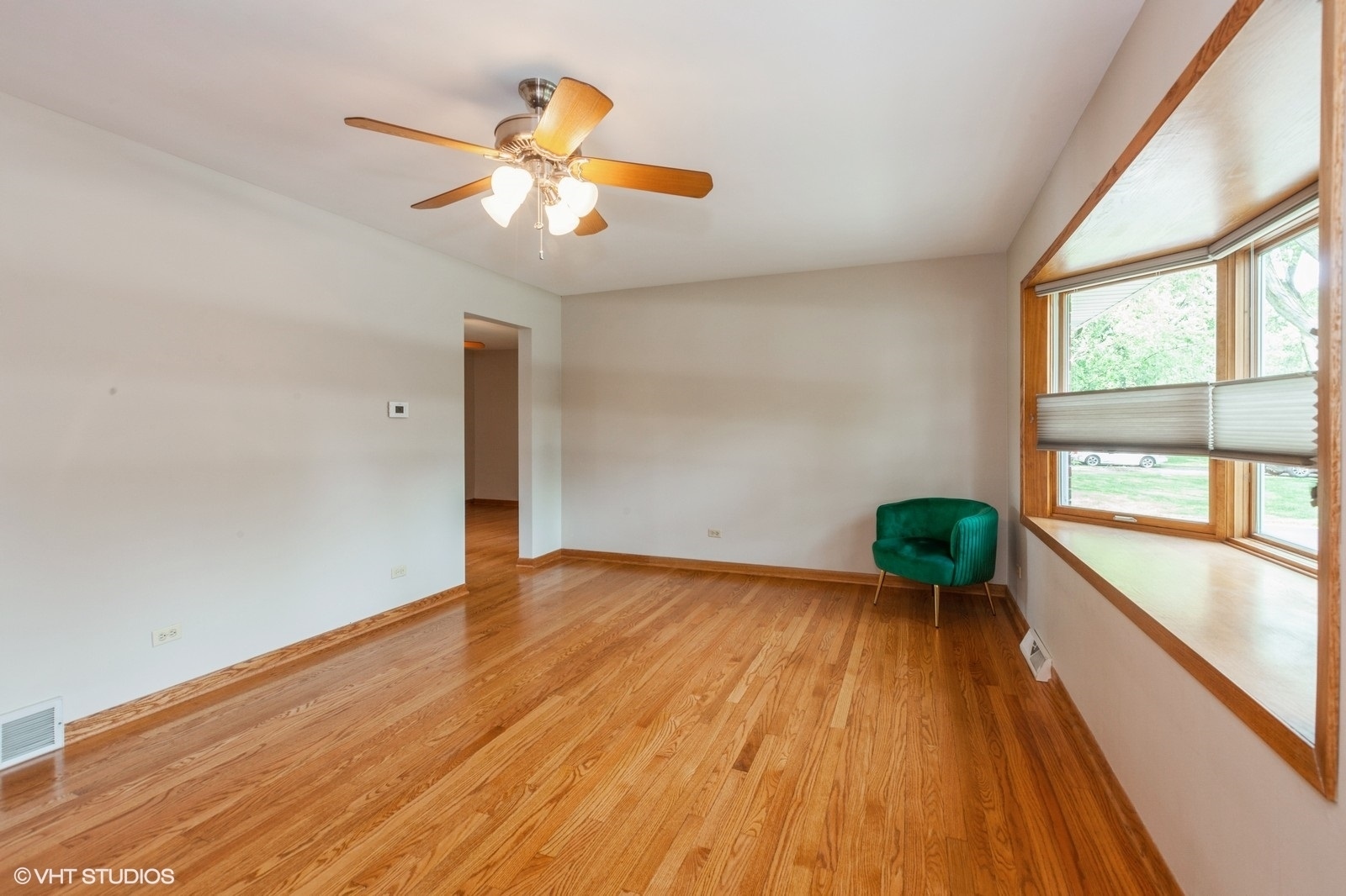 Property Photo:  25W251 Highview Drive  IL 60563 