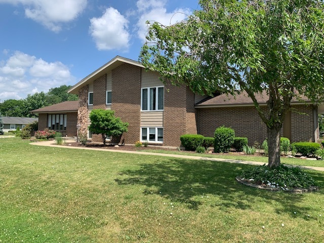 Property Photo: 7317 Sunrise Avenue IL 60561