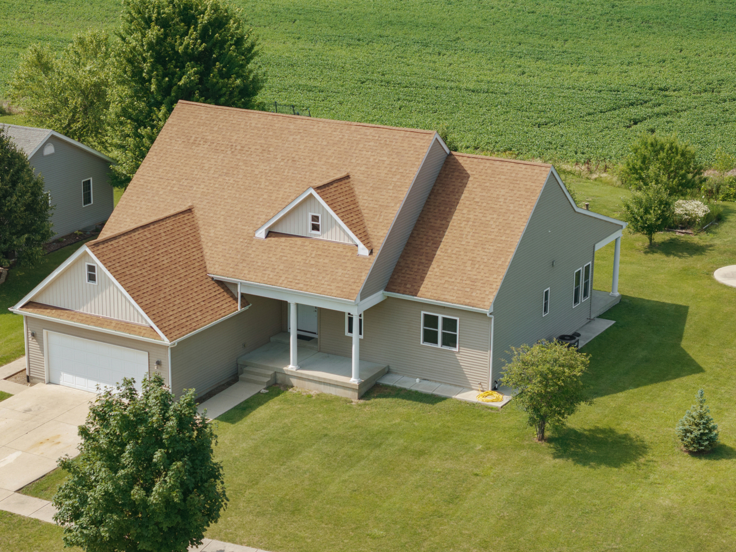 Property Photo:  811 Forest Downs Street  IL 60033 