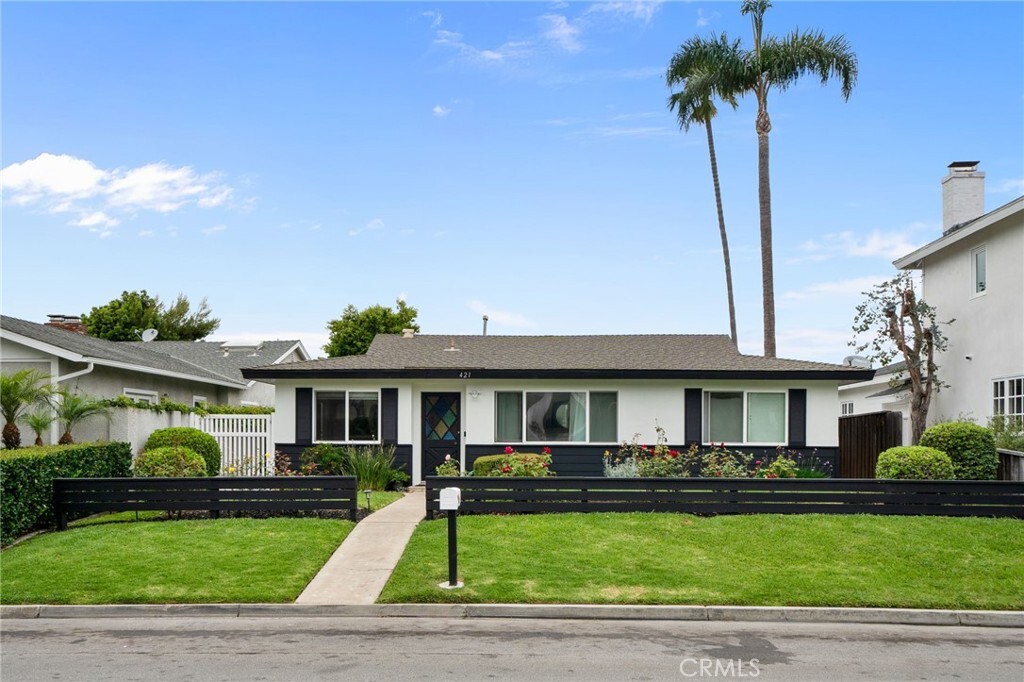 421 Tustin Avenue  Newport Beach CA 92663 photo