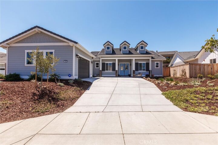 Property Photo: 1422 Black Oak Drive CA 93455