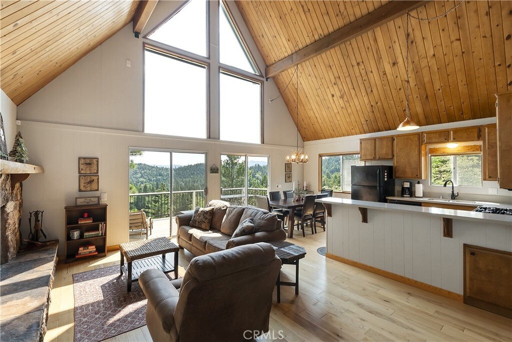 Property Photo: 26354 Spyglass Drive CA 92352