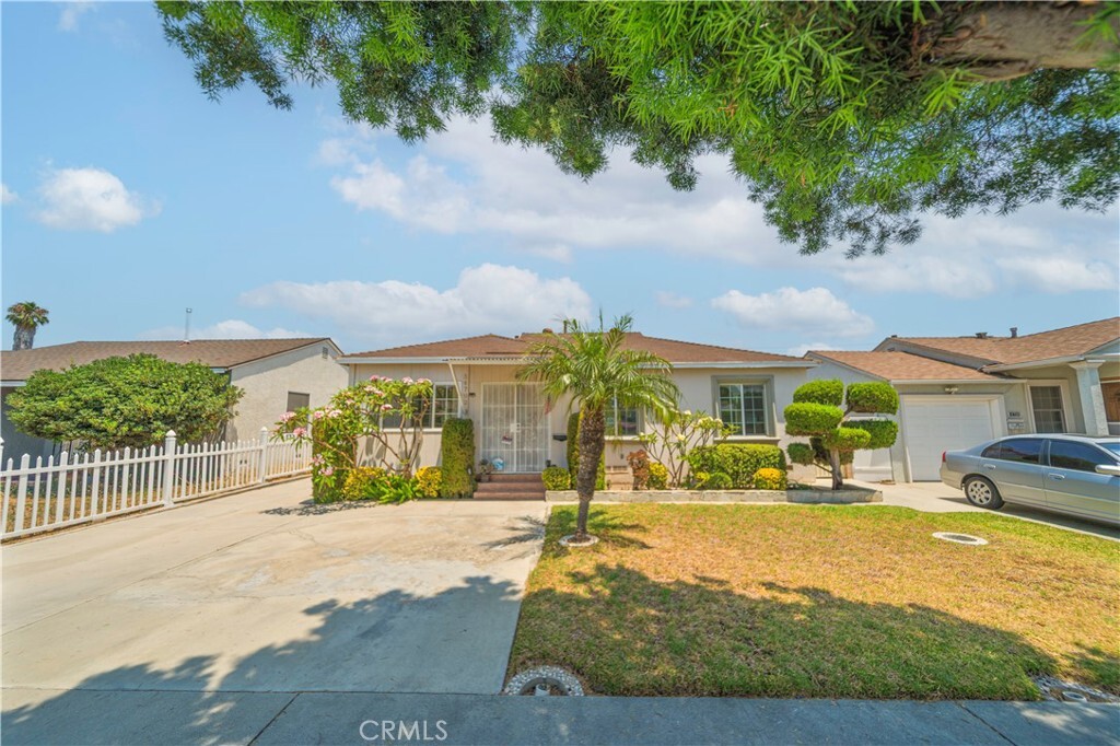 Property Photo: 14702 Ibex Avenue CA 90650