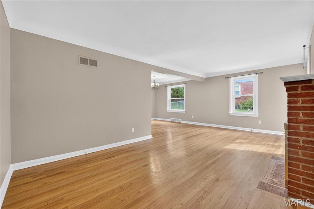 Property Photo: 817 Gerald Place MO 63135