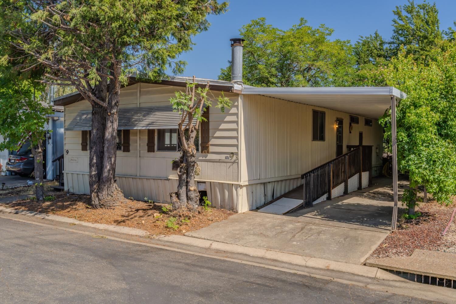 Property Photo:  9 Del Vista  CA 95685 