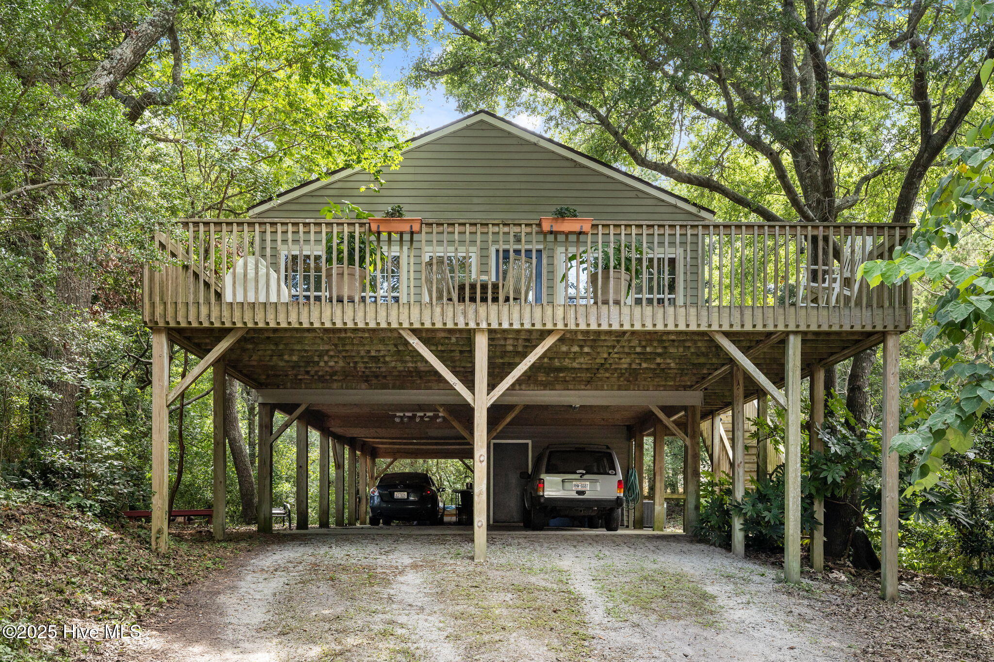 Property Photo: 102 South Court NC 28512