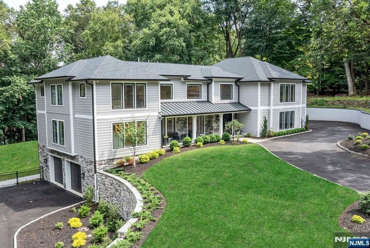 Property Photo: 315 Freemans Lane NJ 07417