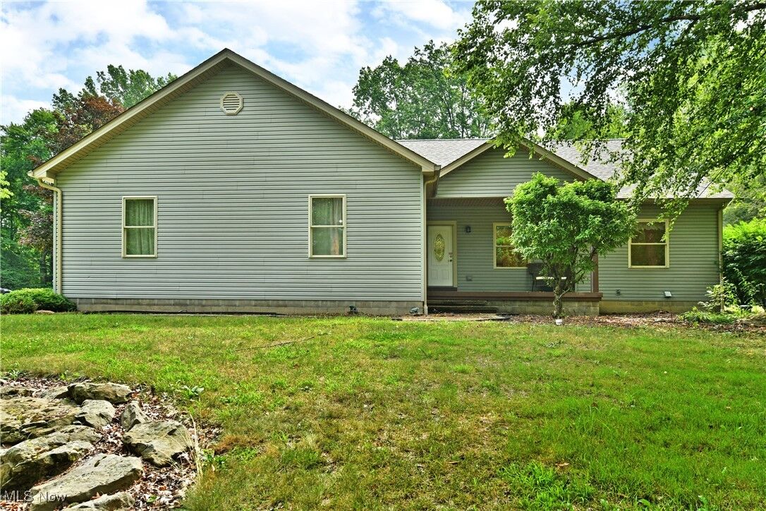 Property Photo:  2669 Edgewater Drive  OH 44410 