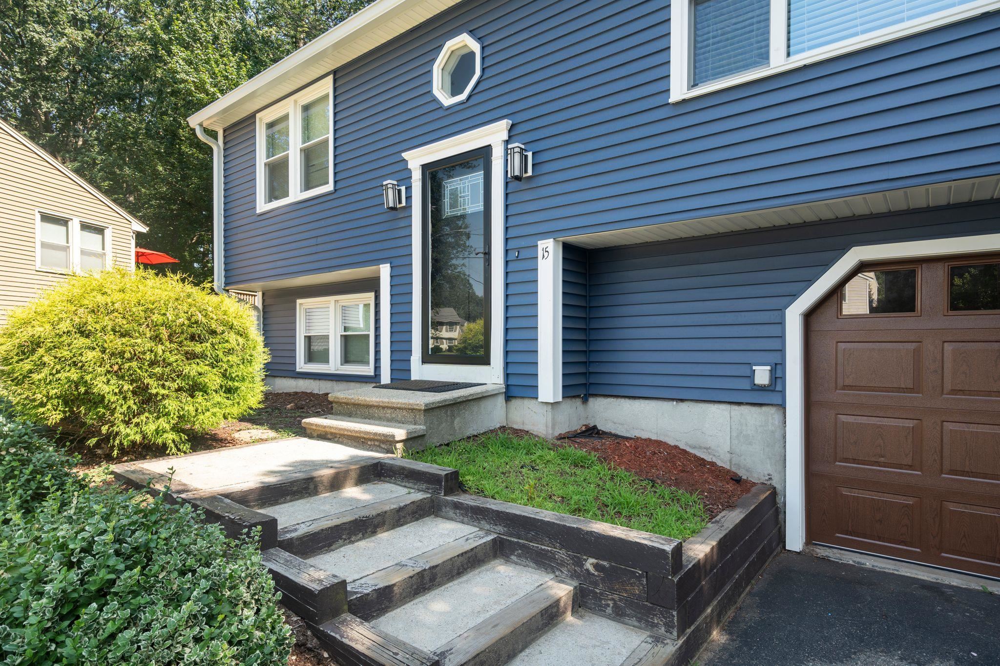 Property Photo: 15 Killian Drive NH 03062