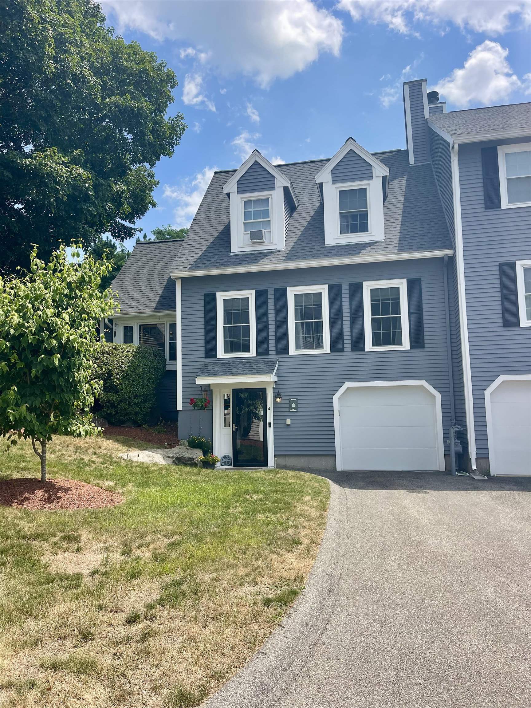 Property Photo: 4 Shoal Creek Road NH 03051
