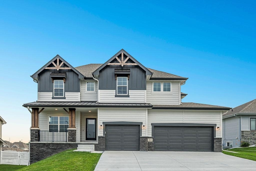 Property Photo: 18325 Summit Drive NE 68136