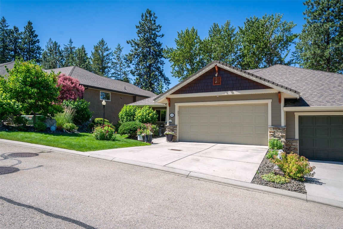 Property Photo:  3452 Camelback Drive  BC V1X 8A8 
