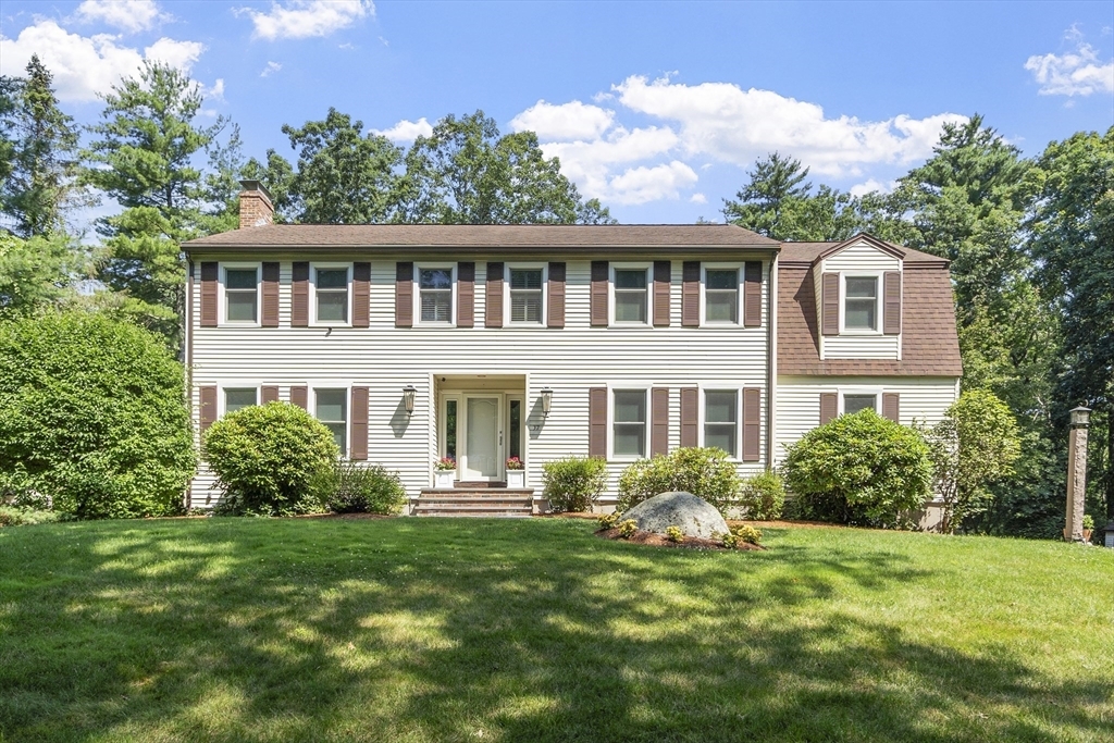 Property Photo: 37 Farrwood Dr MA 01810