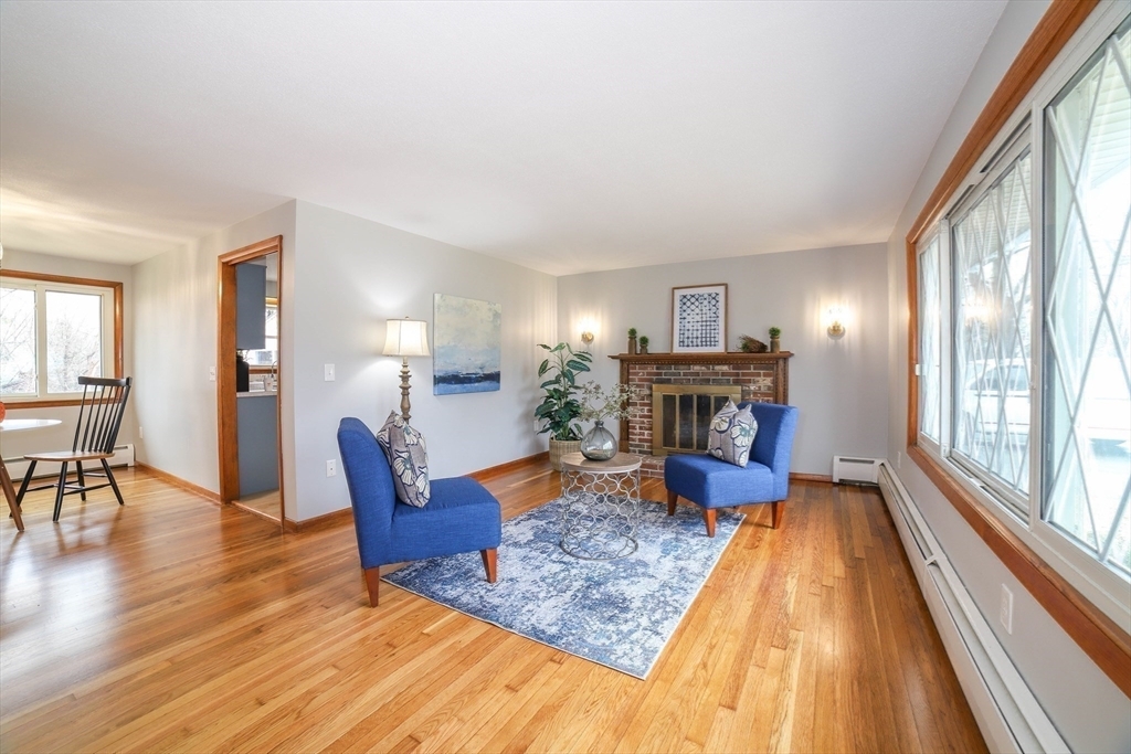 Property Photo:  622 Shrewsbury St  MA 01520 