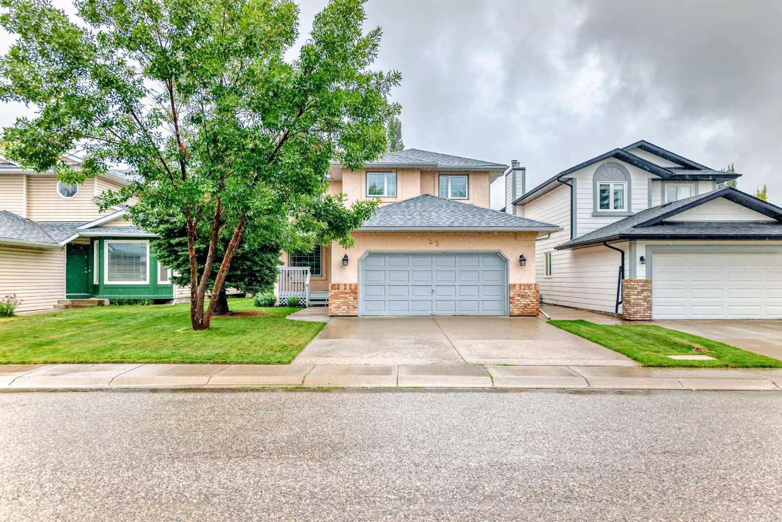 22 Sunvista Crescent SE  Calgary AB T2X 3G2 photo