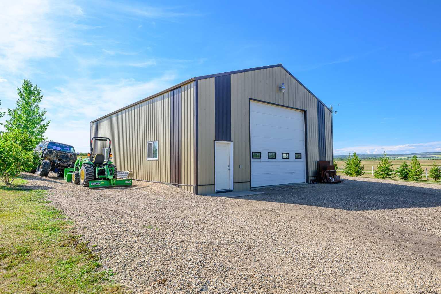 Property Photo:  50015 Township Road 733A  AB T0H 3C0 