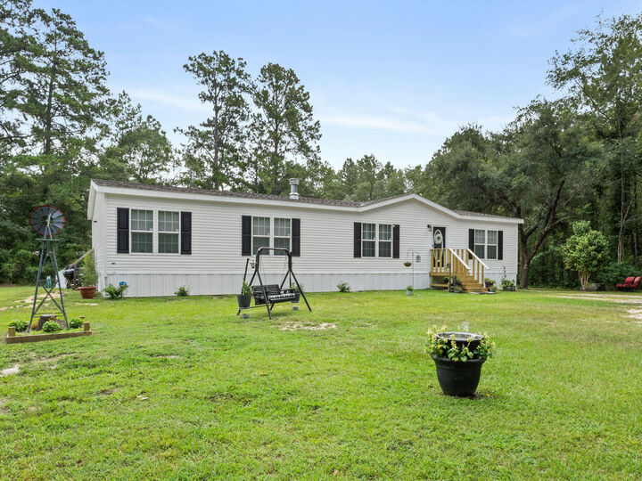 Property Photo:  257 Brown Rd  LA 70639 