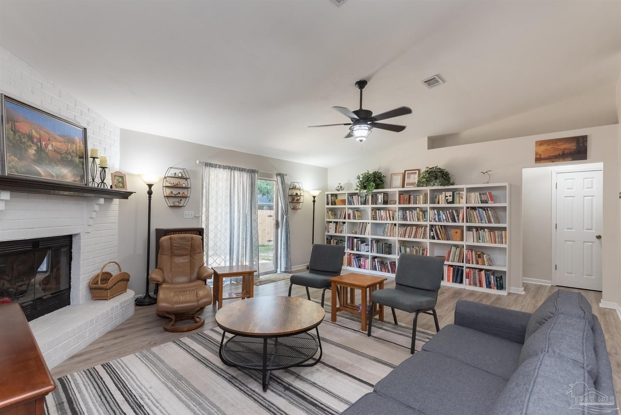 Property Photo:  705 Colemo Pl Dr  FL 32526 