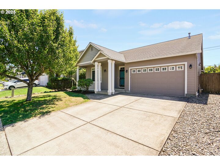 Property Photo:  323 NW 150th Way  WA 98685 