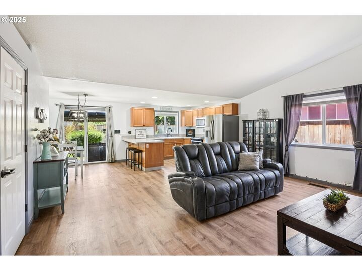 Property Photo:  3811 NE 84th St  WA 98665 