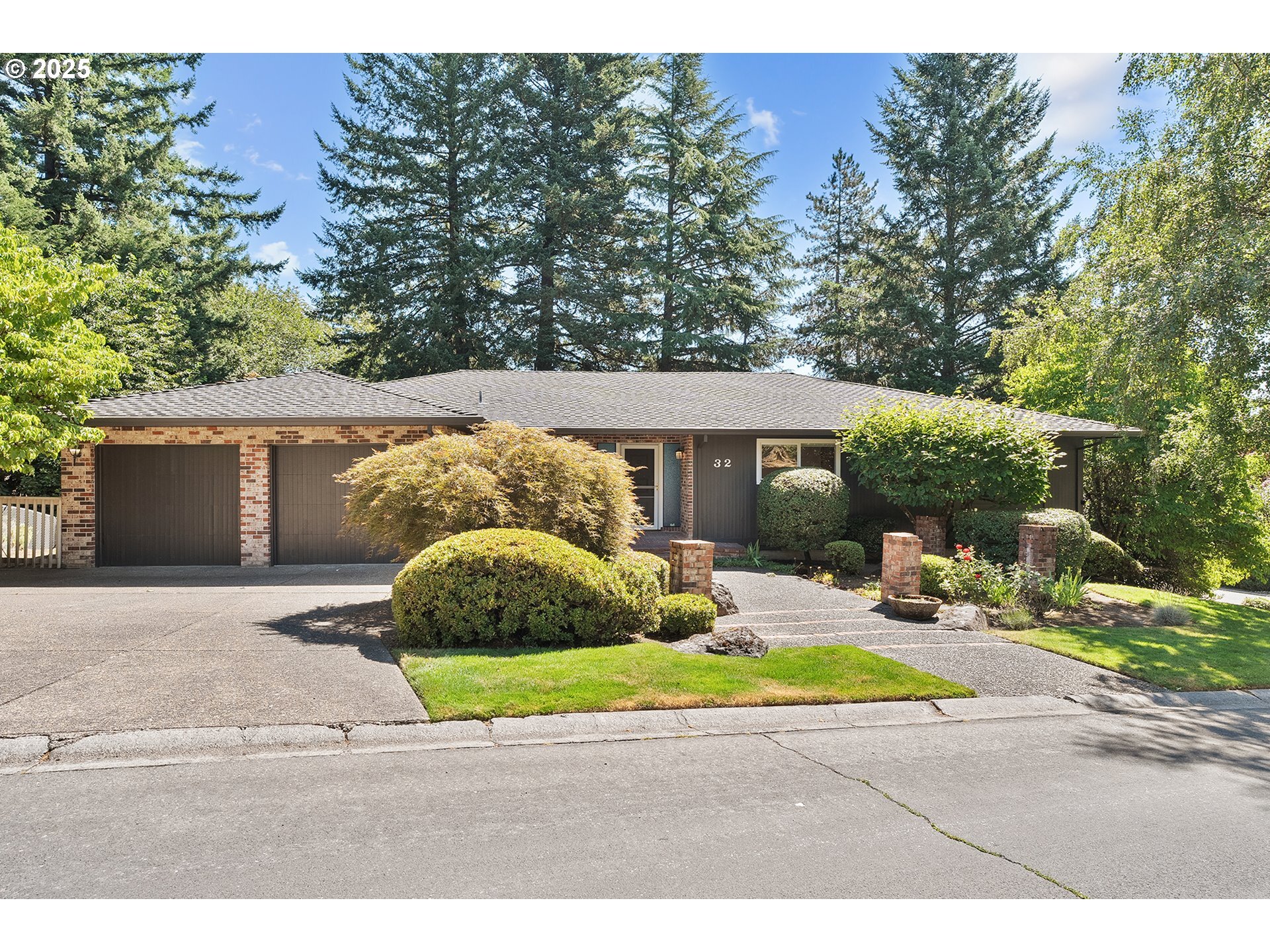 32 Independence Ave  Lake Oswego OR 97035 photo