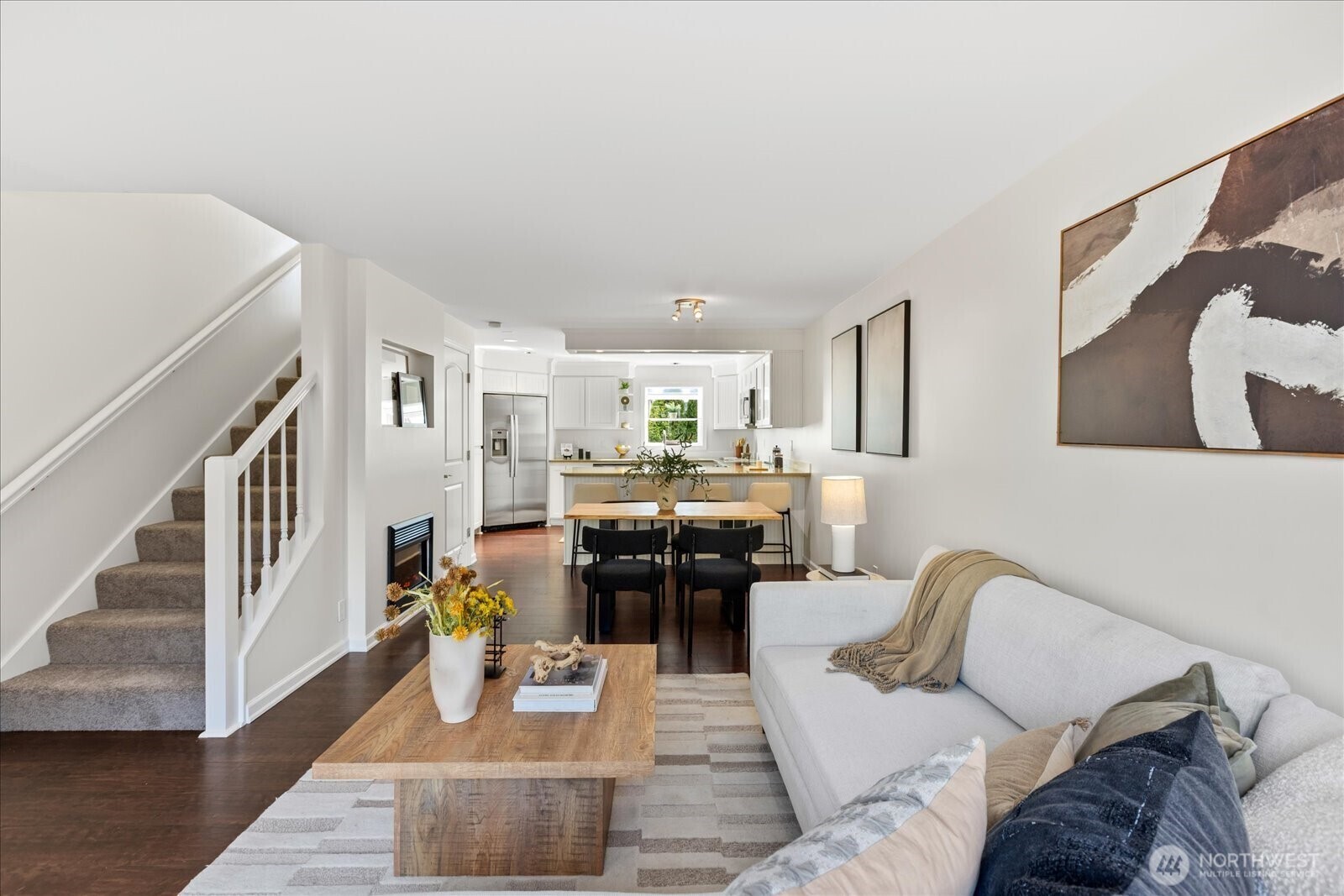 Property Photo:  233  3rd Avenue N 16  WA 98020 