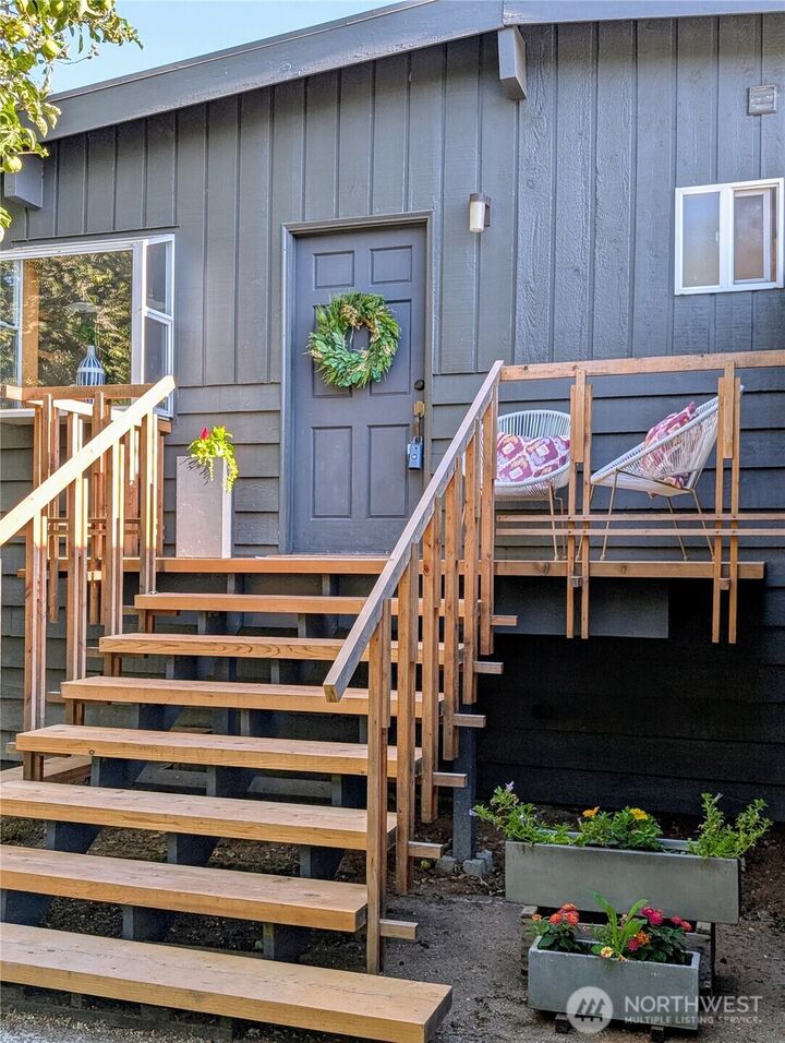 2103 SW 110th Street  Seattle WA 98146 photo