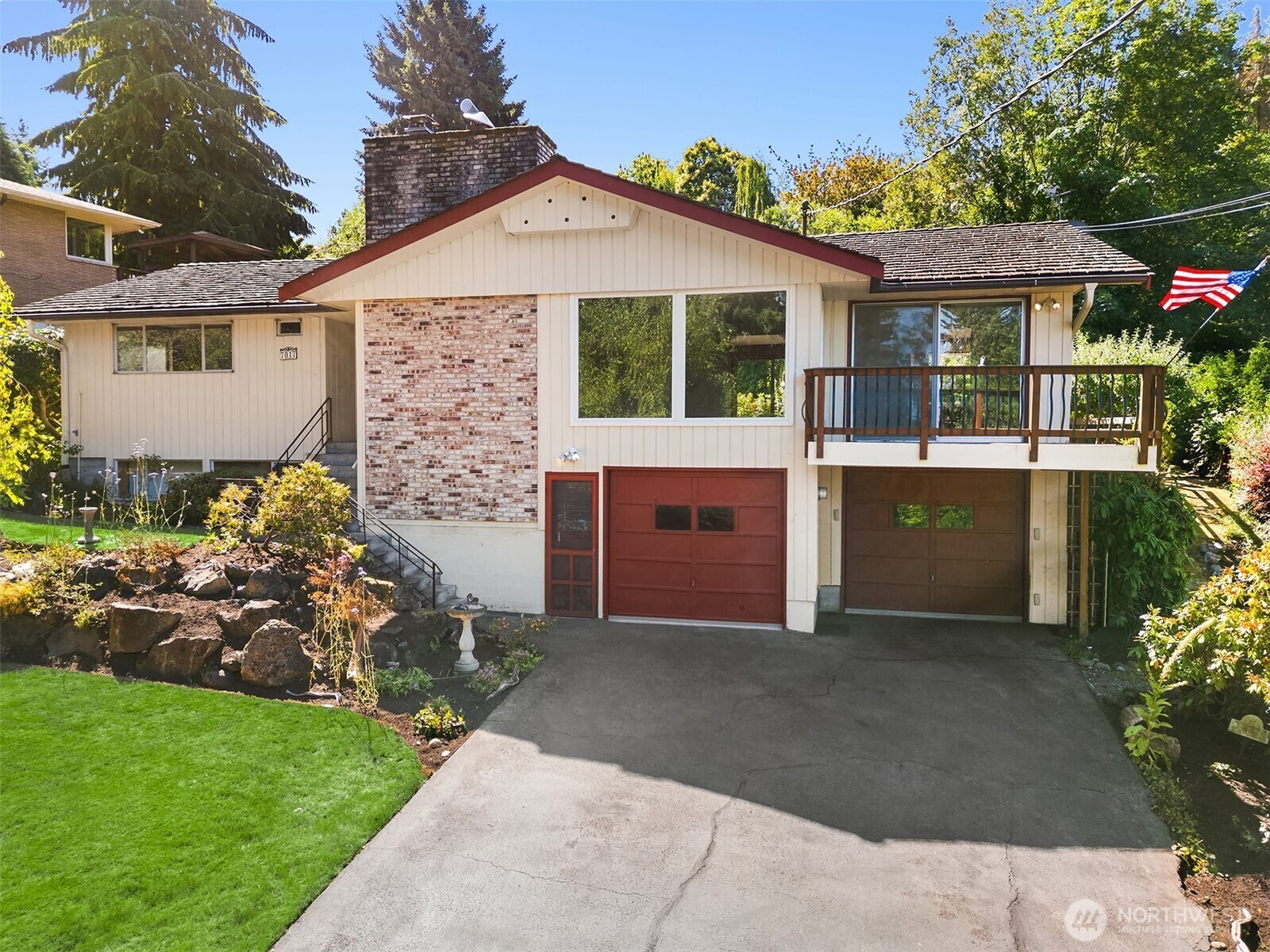 Property Photo:  7017 NE 155th Place  WA 98028 