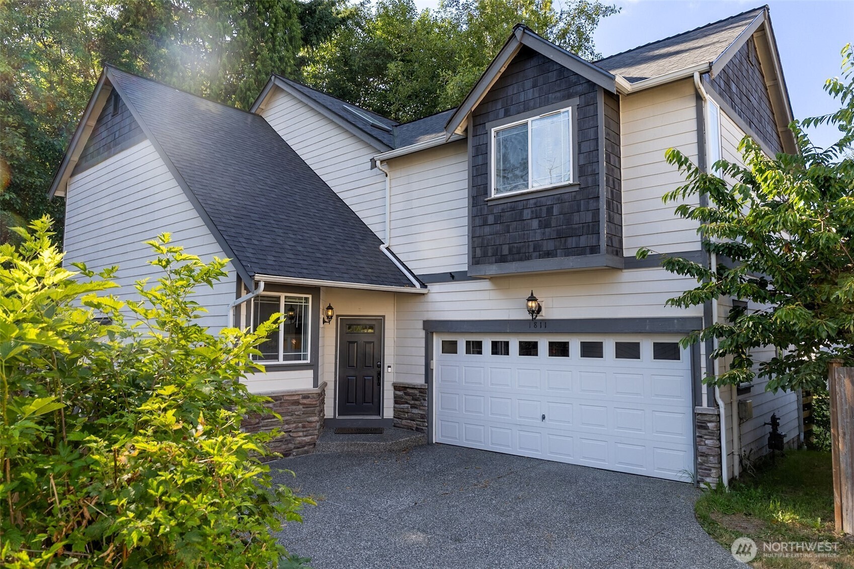 Property Photo:  1811  97th Place SW  WA 98204 
