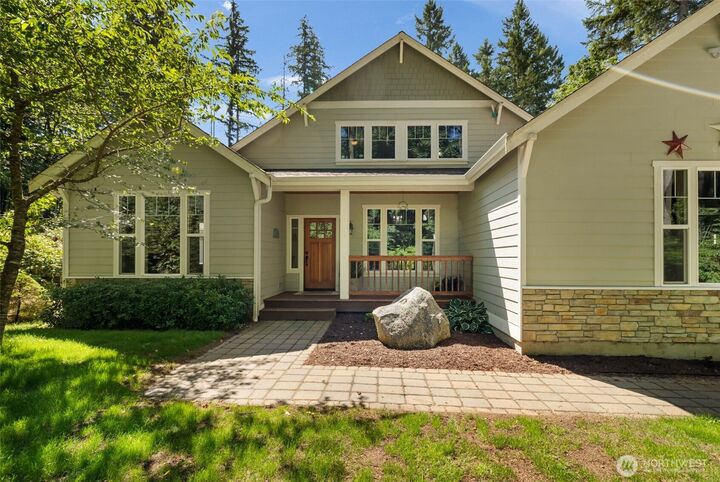 Property Photo: 4001 35th Avenue NW WA 98335