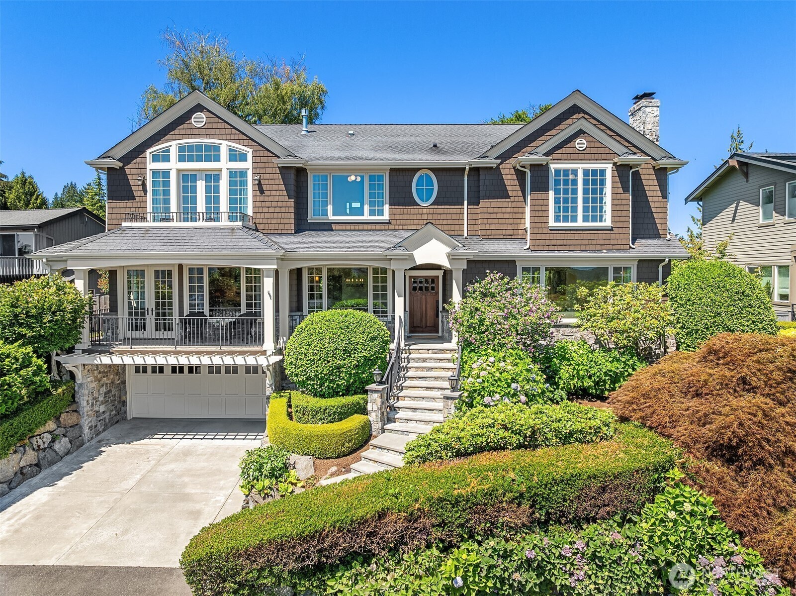 Property Photo: 4243 Shoreclub Drive WA 98040