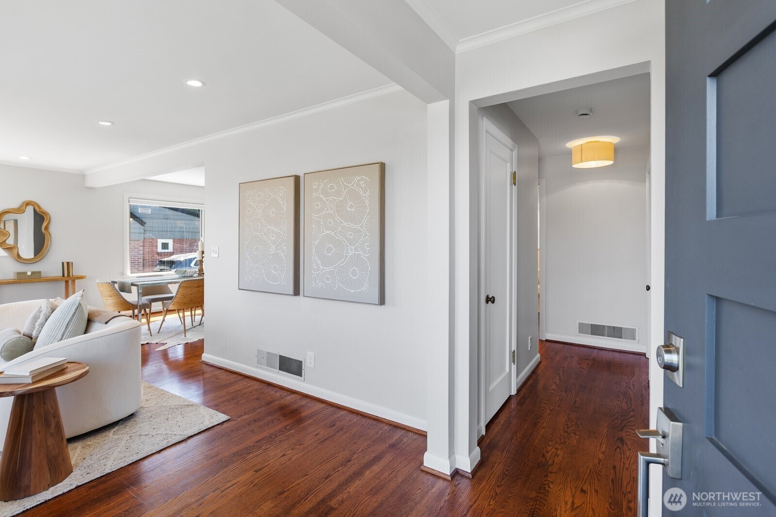 Property Photo:  3011  38th Avenue W  WA 98199 