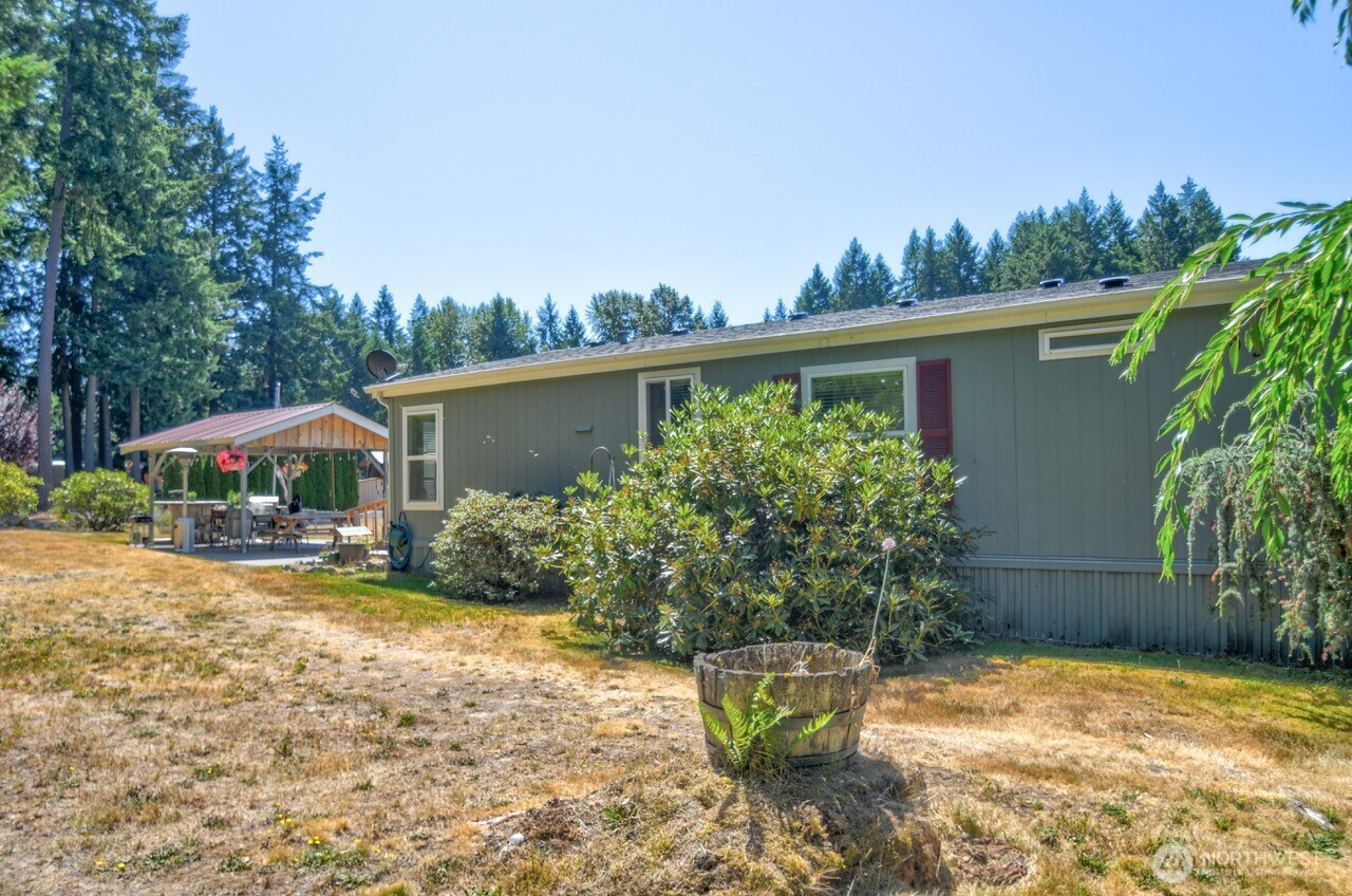 Property Photo: 930 Tipsoo Loop N WA 98576