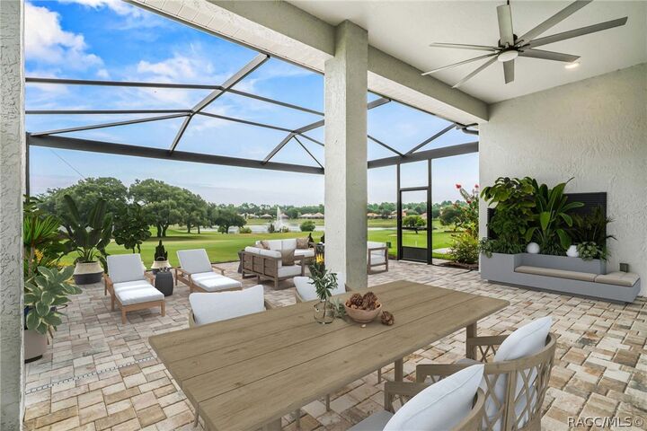 Property Photo:  1343 W Greenmeadow Path  FL 34442 