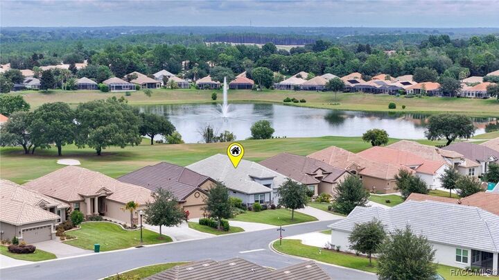 Property Photo:  1343 W Greenmeadow Path  FL 34442 