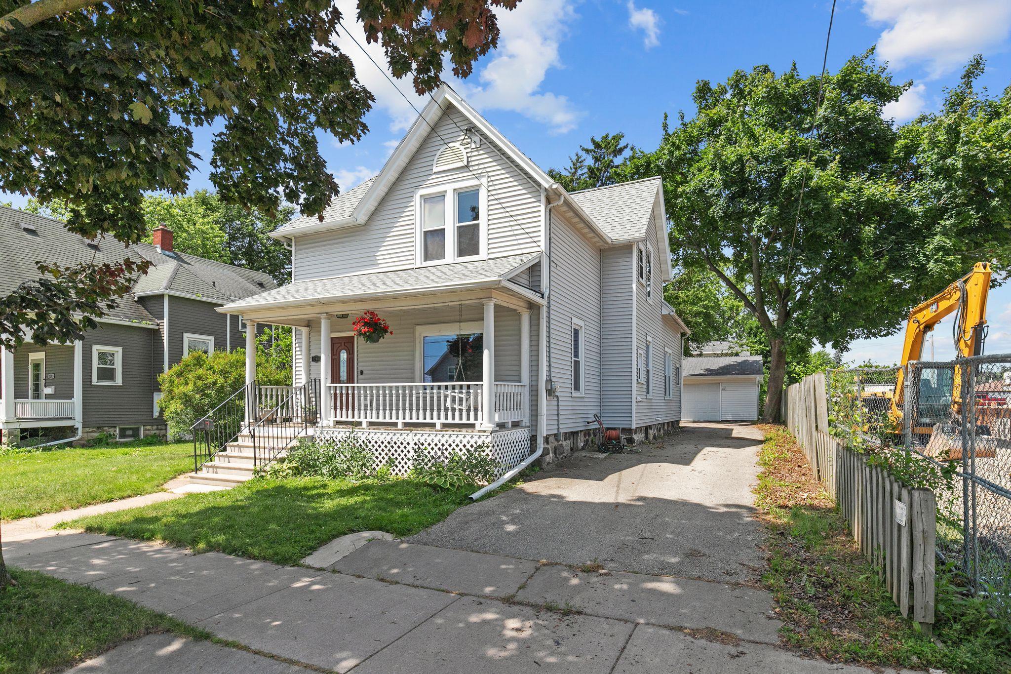Property Photo: 1209 N Lawe Street WI 54911