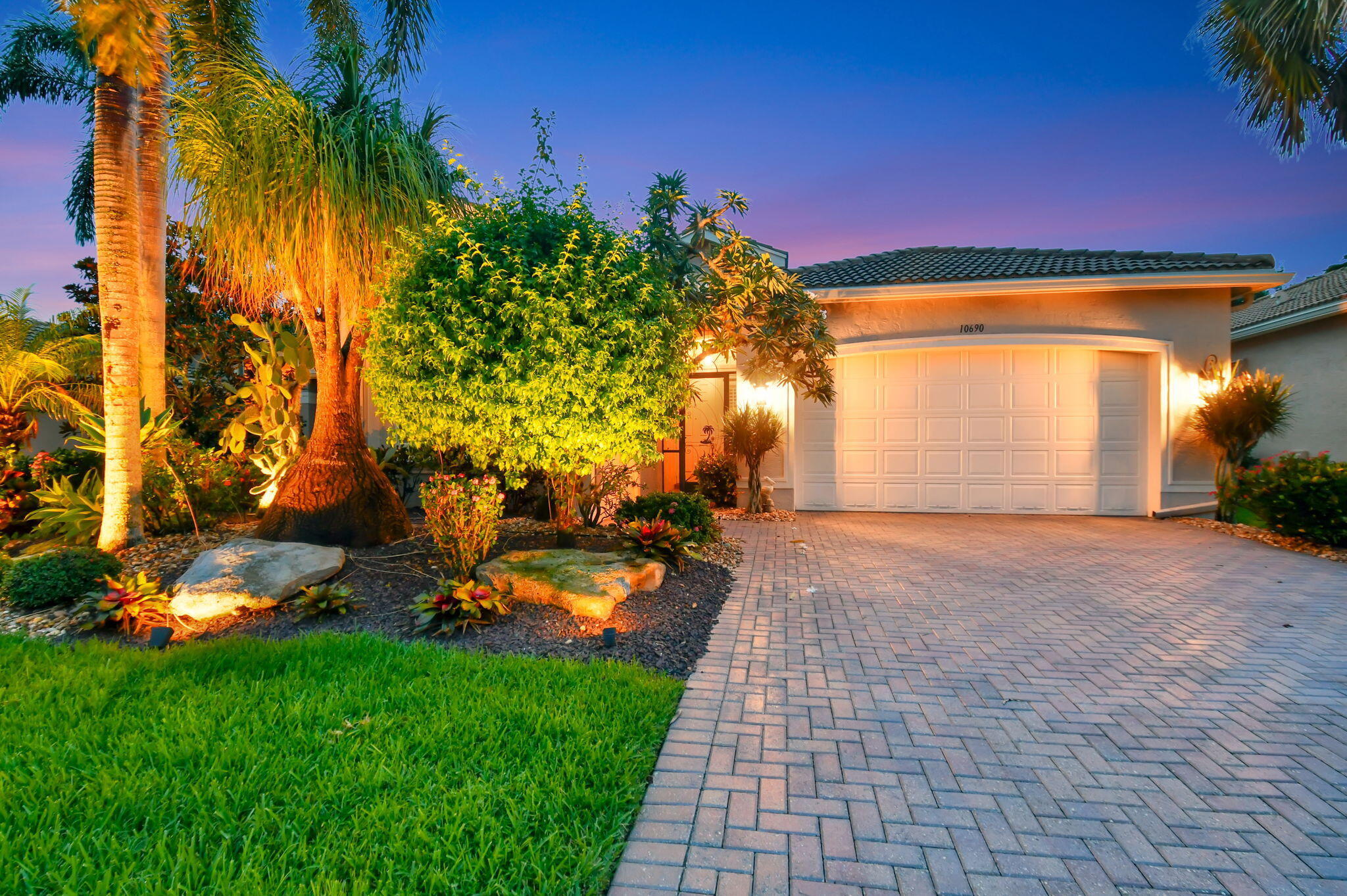Property Photo:  10690 Stone Garden Drive  FL 33473 